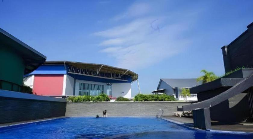 Hotel Asri Plaza Asia Tasikmalaya Kültér fotó