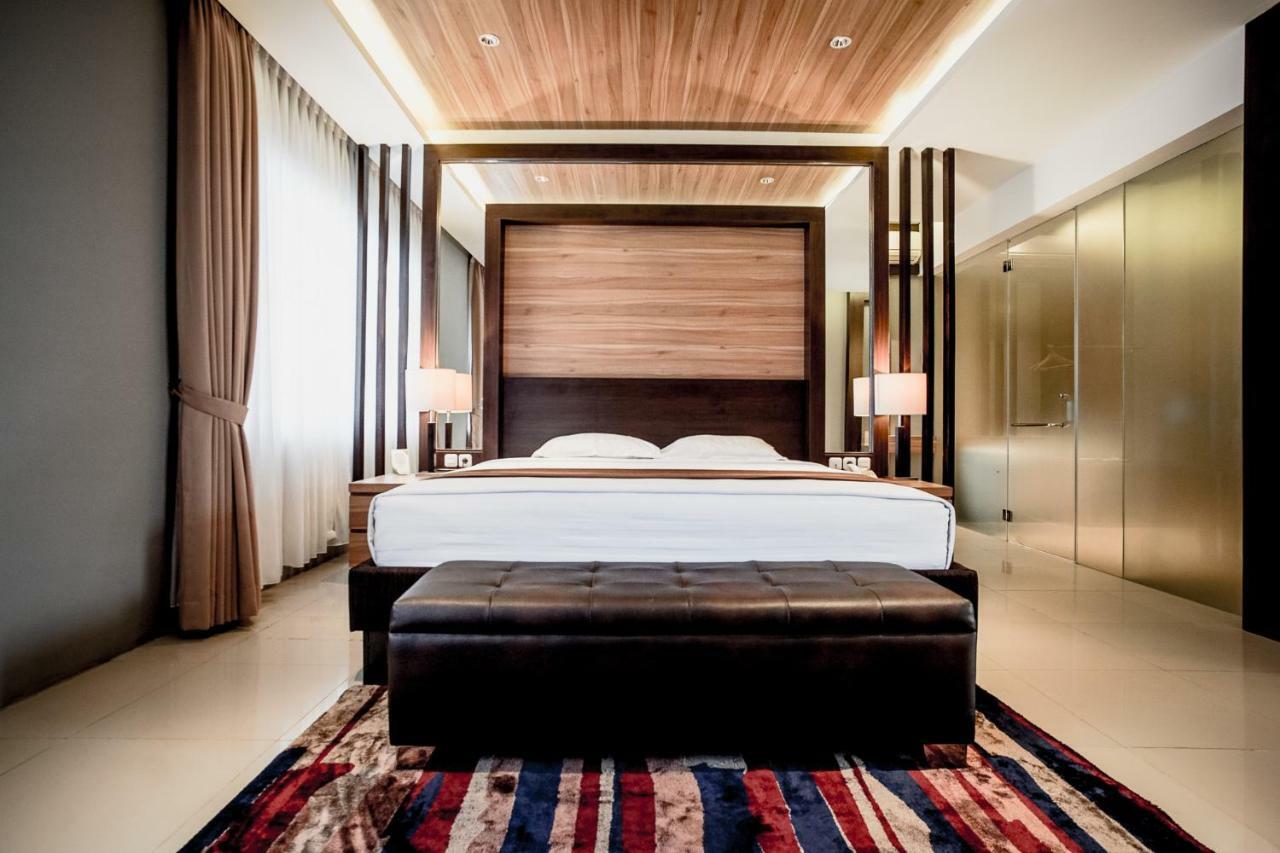 Hotel Asri Plaza Asia Tasikmalaya Kültér fotó